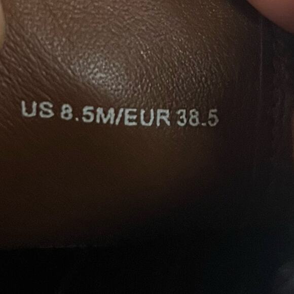 VINCE Brinton Leather Round Toe Chelsea Boot - Picture 7 of 7